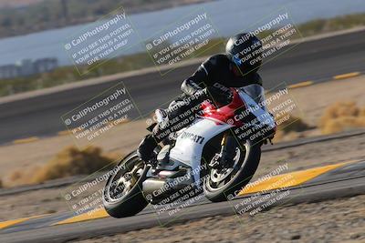 media/Dec-18-2022-SoCal Trackdays (Sun) [[8099a50955]]/Turn 14 (940am)/